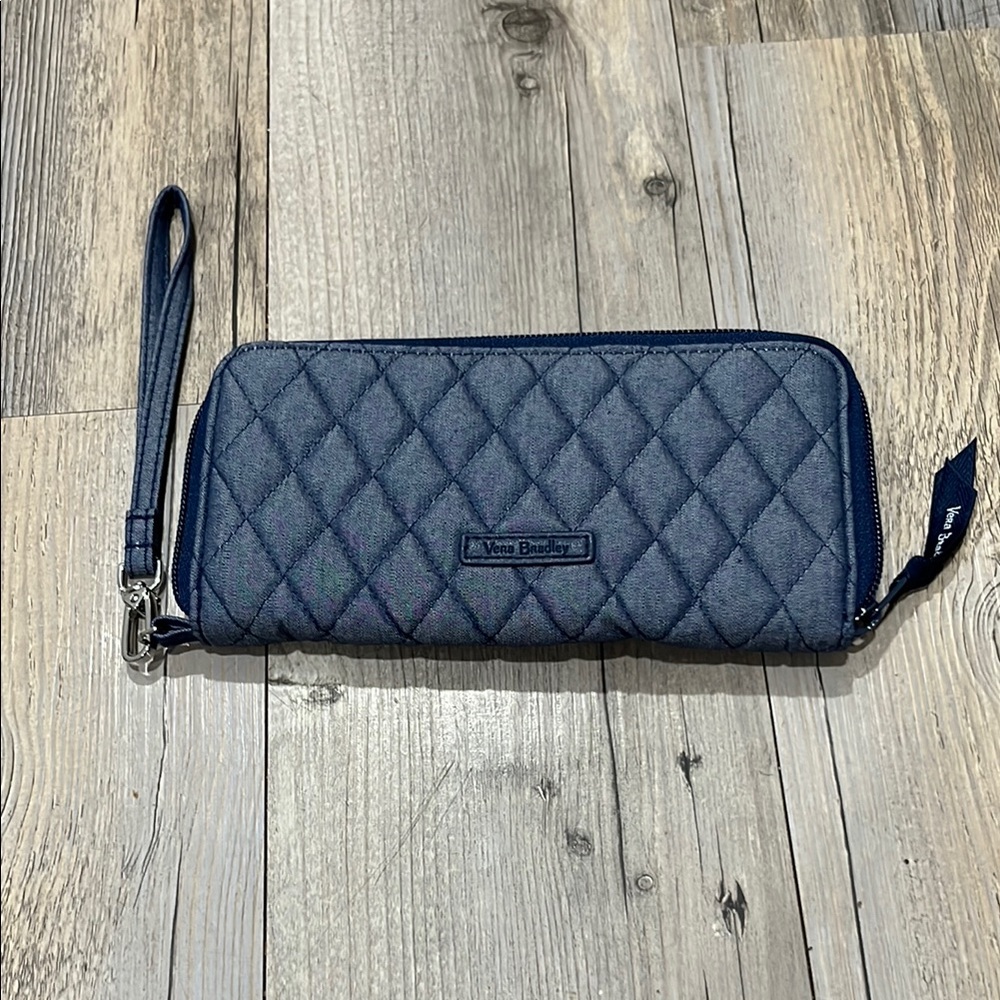 Vera Bradley Navy Quilted Wristlet